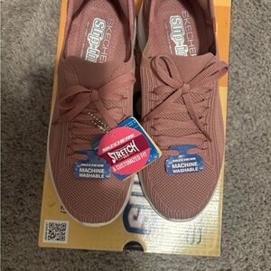 Skechers New Women's Stretch Slip-On Sneakers - Rose